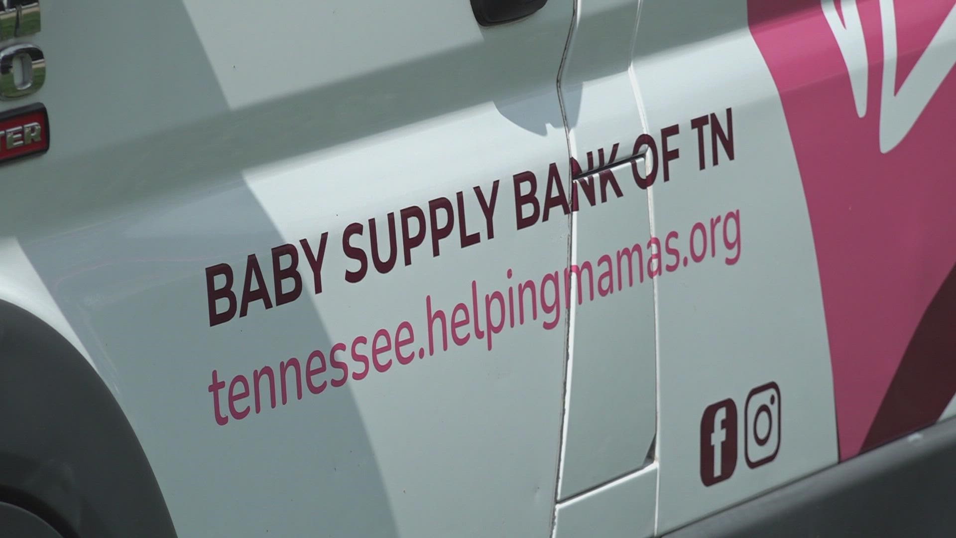 Helping Mama's is a supply bank organization that gives essentials to mothers.