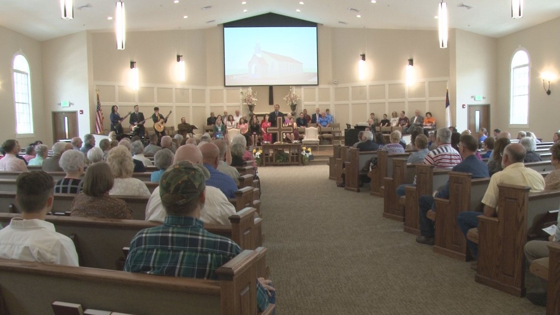 Roaring Fork Baptist Church holds first service in new church