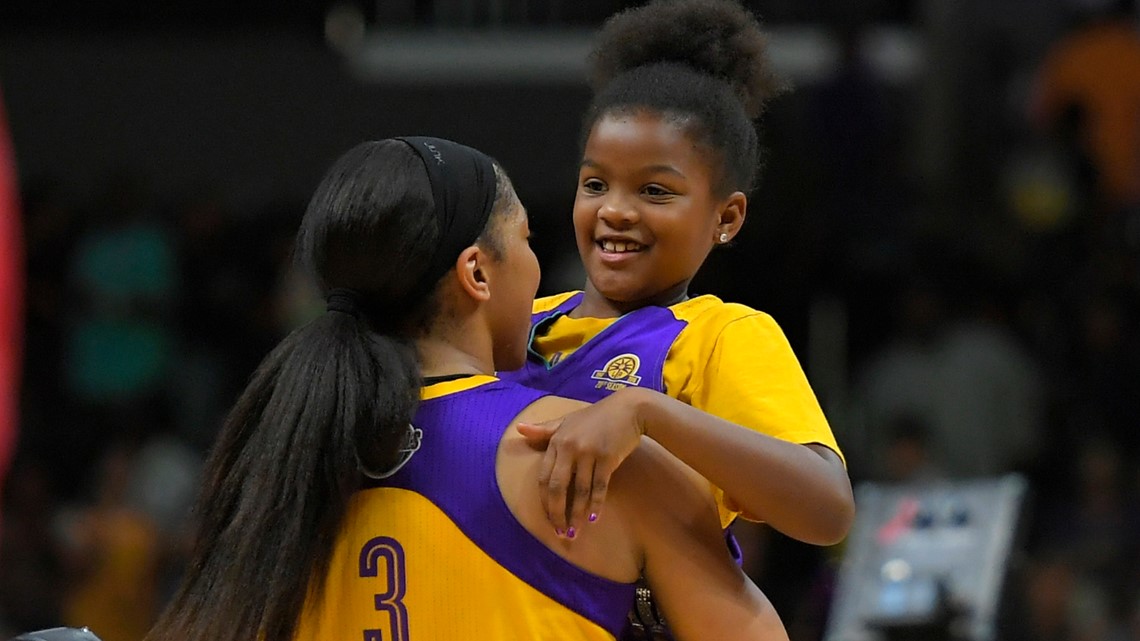 Lady Vols: Candace Parker, daughter a 'package deal' in Florida