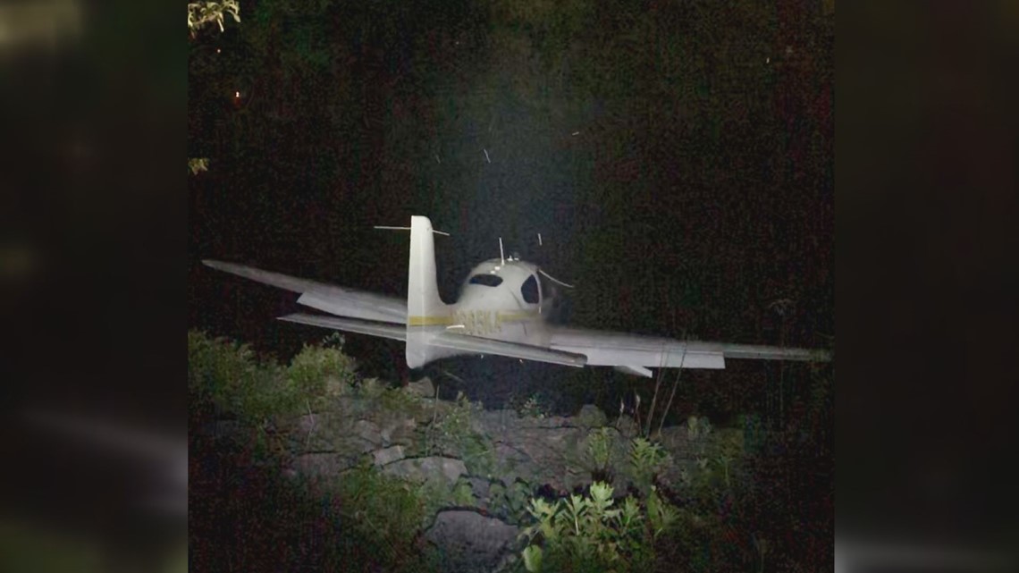 No injuries after small plane crashes into river in S. Knoxville | wbir.com