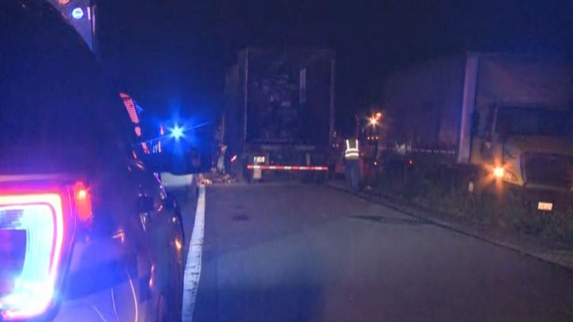 Multivehicle crash involving a coal truck jams up I75 south of