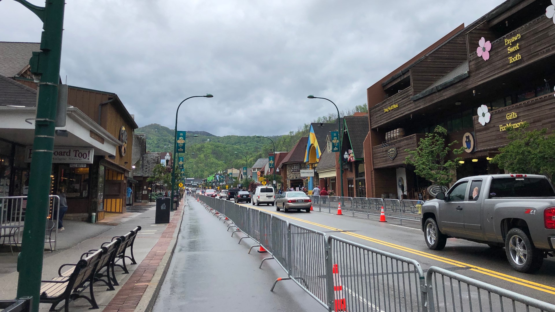 Gatlinburg Parkway will be fully open through downtown this weekend