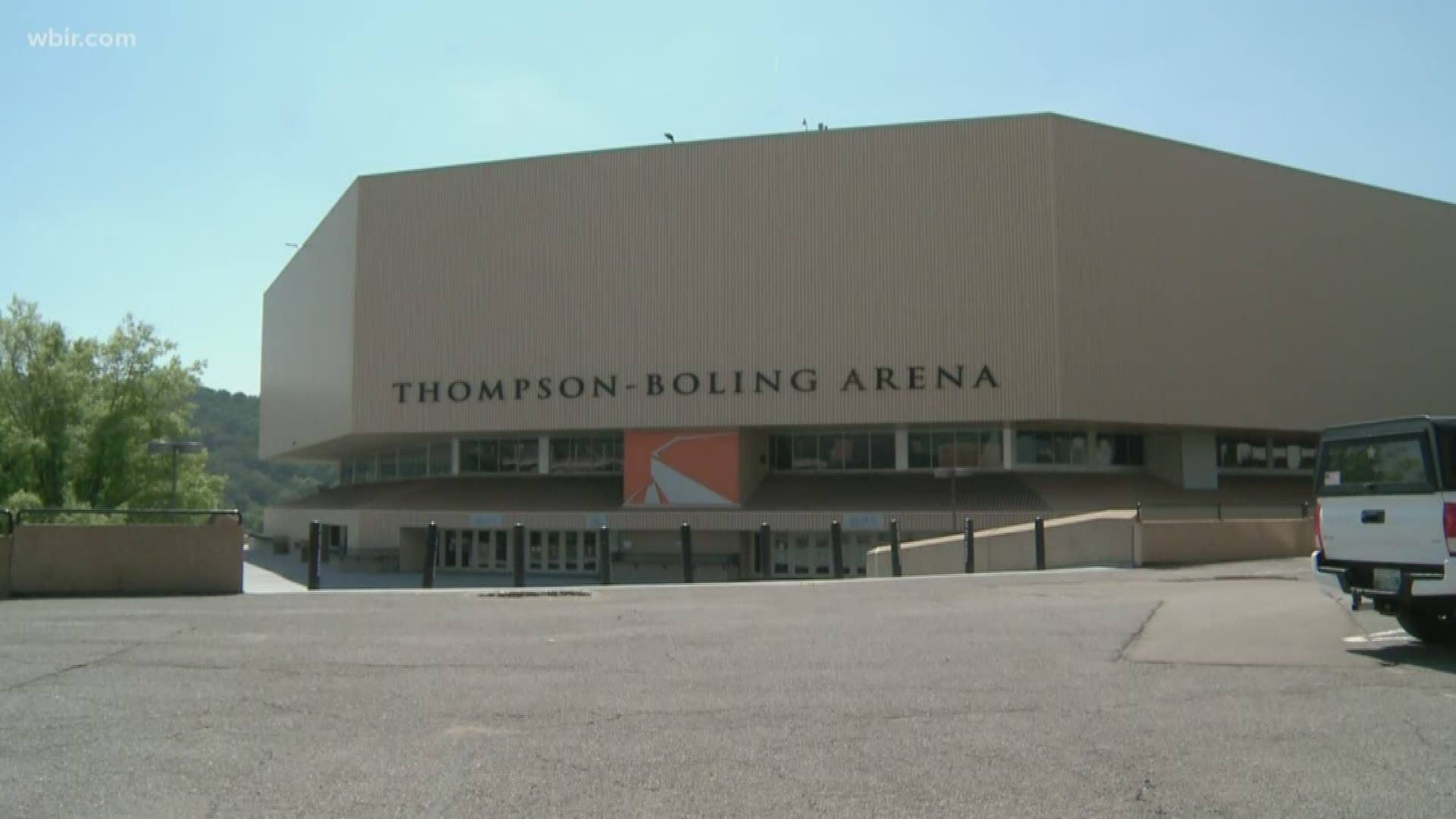 The concert at Thompson-Boling Arena will serve as a pilot to test out its new alcohol policy.  Beer will be available at concession stands and kiosks.