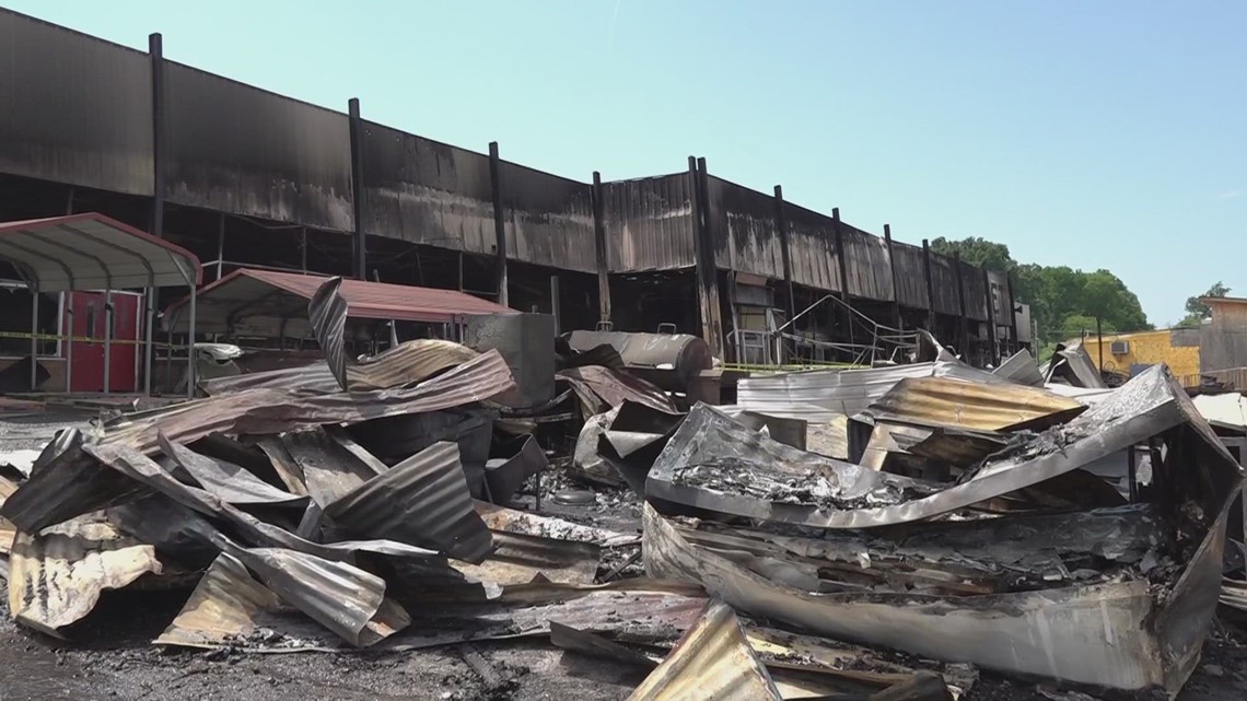 Blount Co. Fire Investigation team looking into large fire at Green