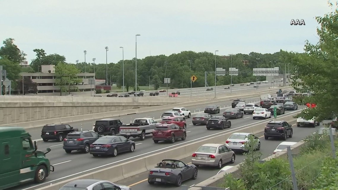 AAA: Around 42.3 million people expected to travel over Memorial Day holiday, mostly by road - Vimarsana News