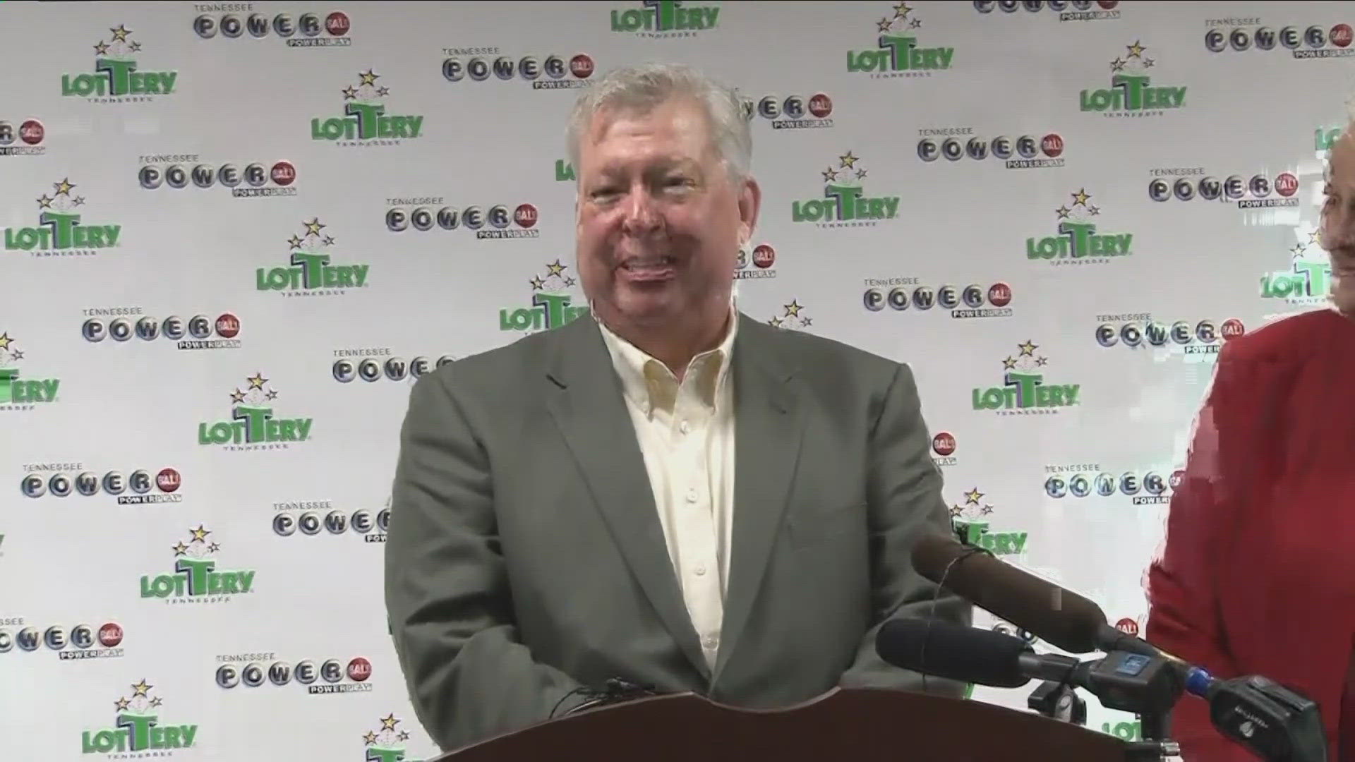 After winning all six Powerball numbers in 2014, Knoxville native Roy Cockrum hopes to share his good fortune.