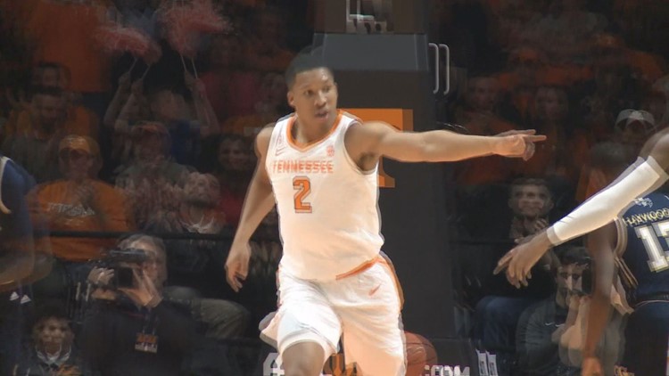 Ut Basketball Helping Vol Fans Transition From Football Season
