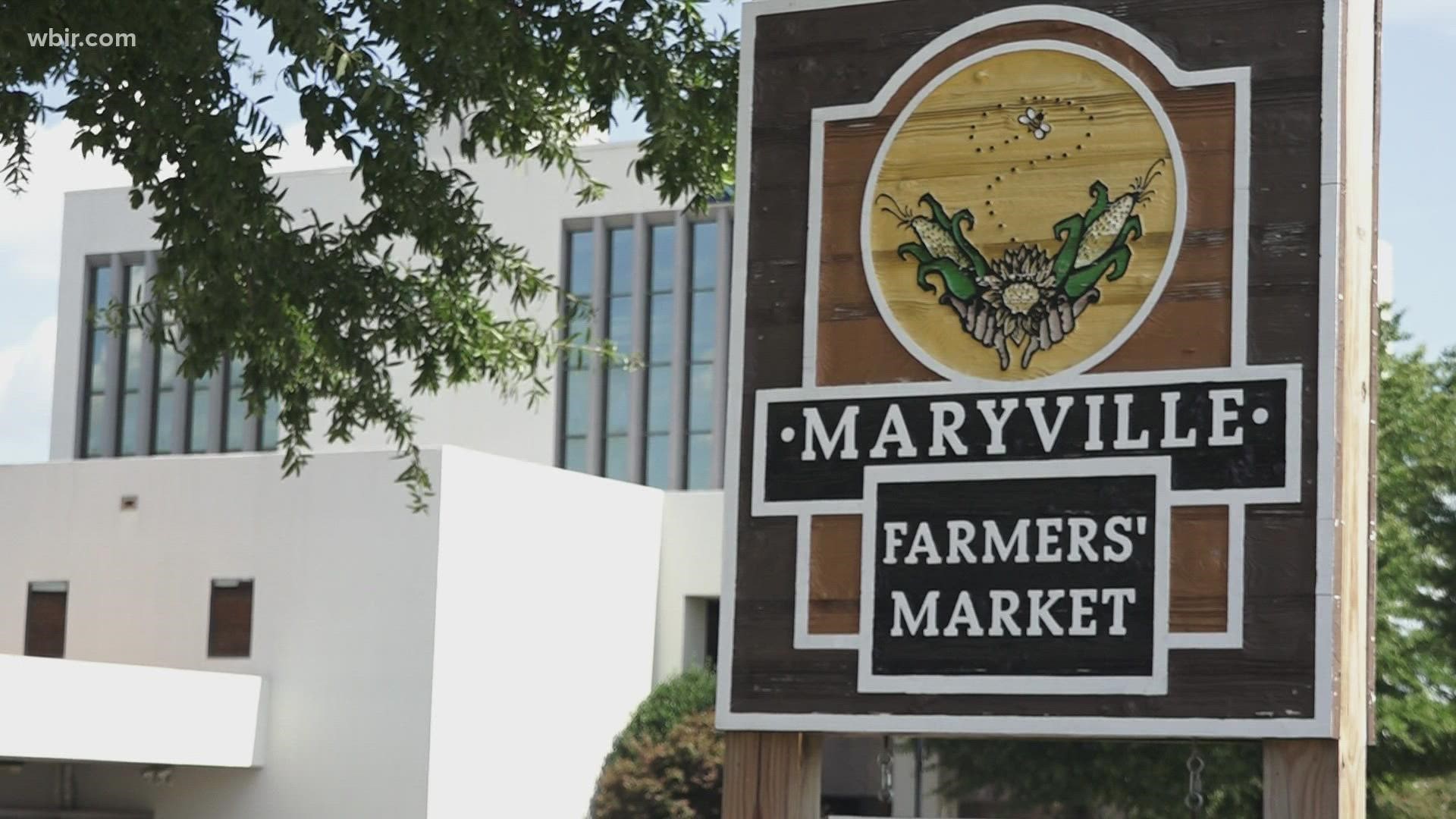 Maryville loves it's farmers' markets and supporting local vendors. Shop local every Saturday downtown off Broadway Street and at the Blount County Public Library.