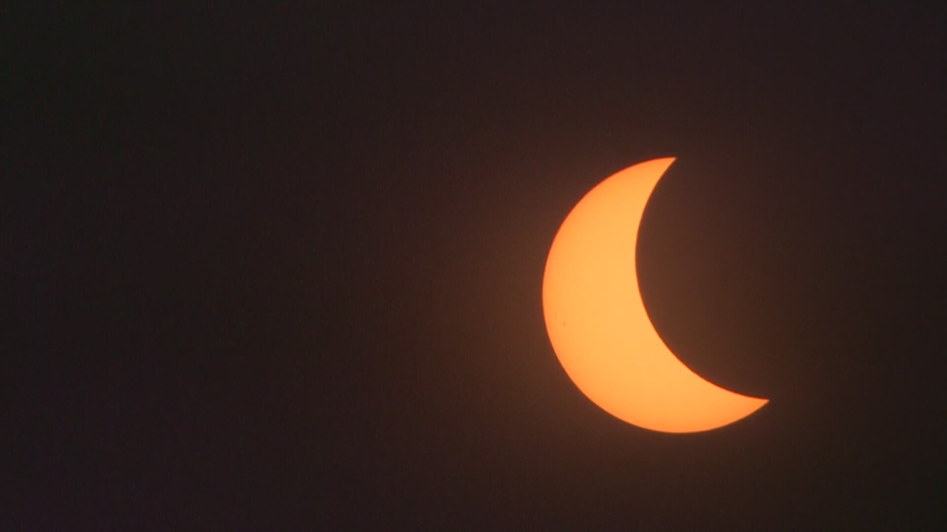 Time-lapse of the total solar eclipse of the sun from Sweetwater, Tenn.