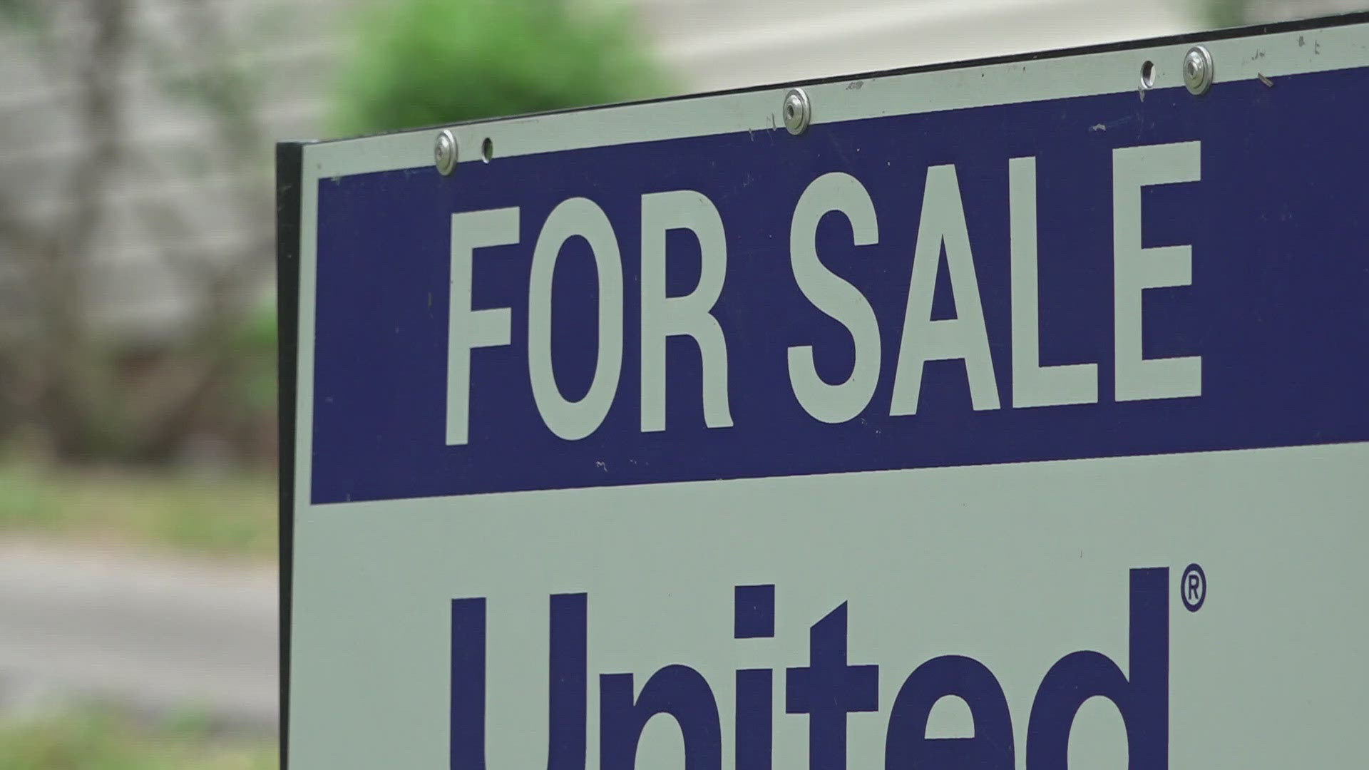 Neighbors often describe the East Tennessee housing market as intimidating. One group says the ebbs and flows shouldn't keep the community from home ownership. 