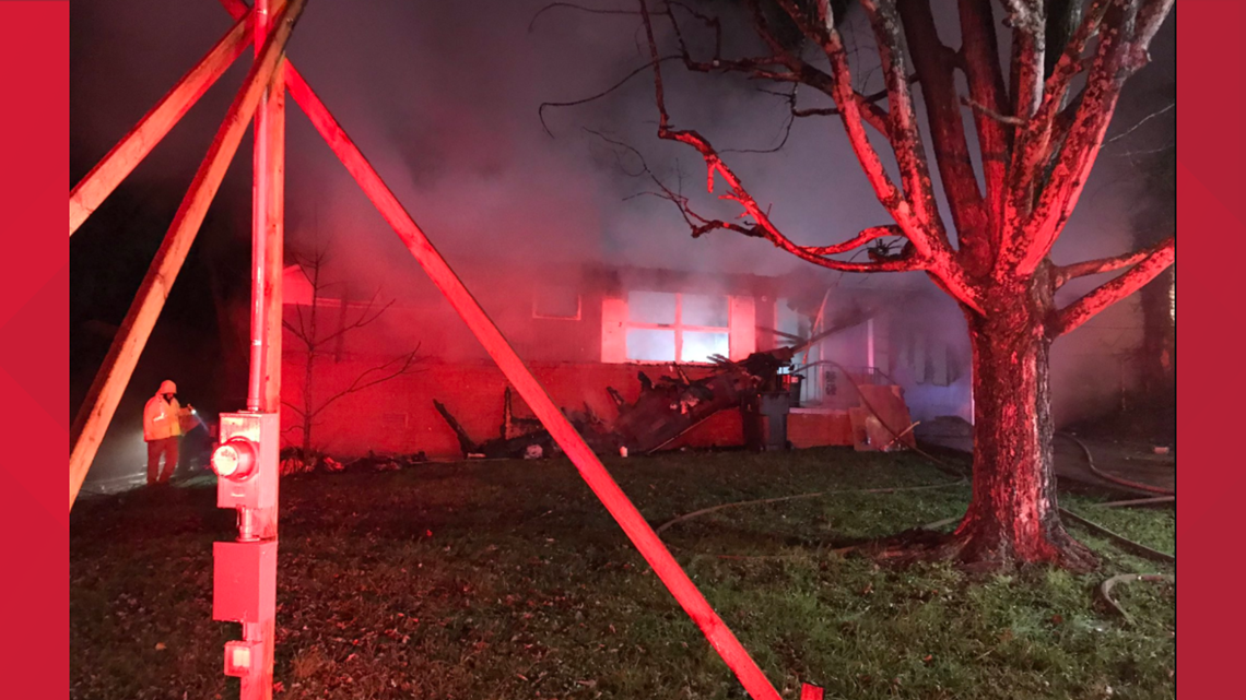 Residential fire breaks out in South Knoxville house