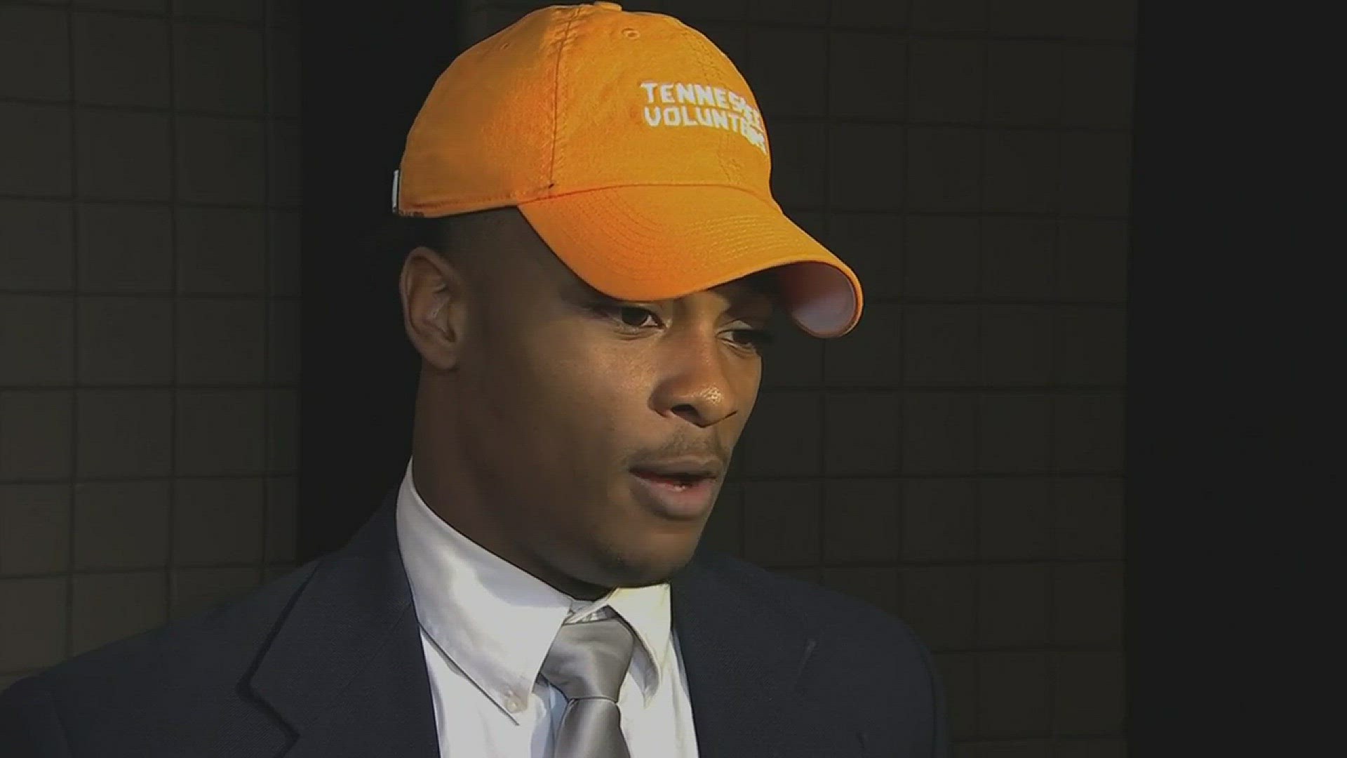 Ty Chandler, a four-star running back from Montgomery Bell Academy in Nashville signs with the Vols in the class of 2017.