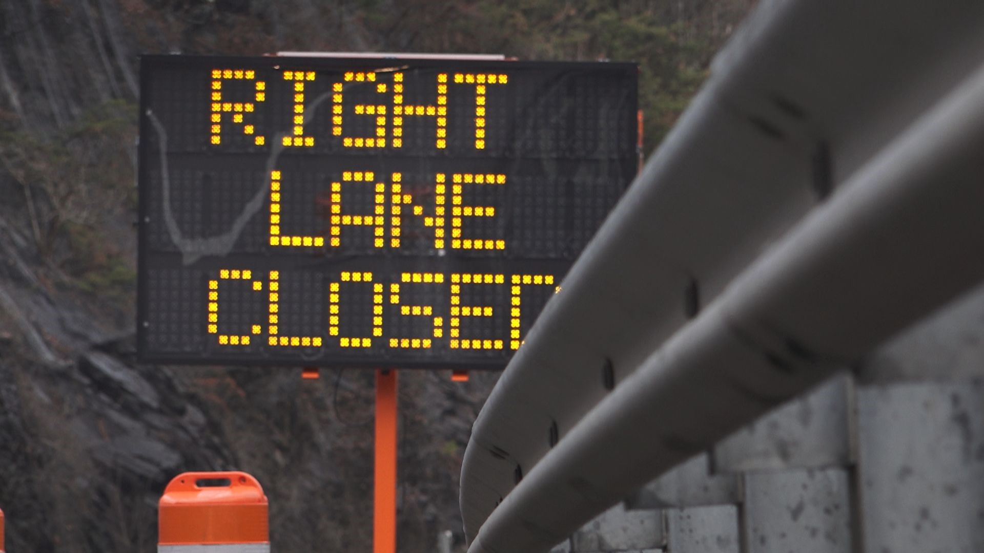merge-now-or-later-i-40-lane-closures-delay-traffic-at-tn-nc-line