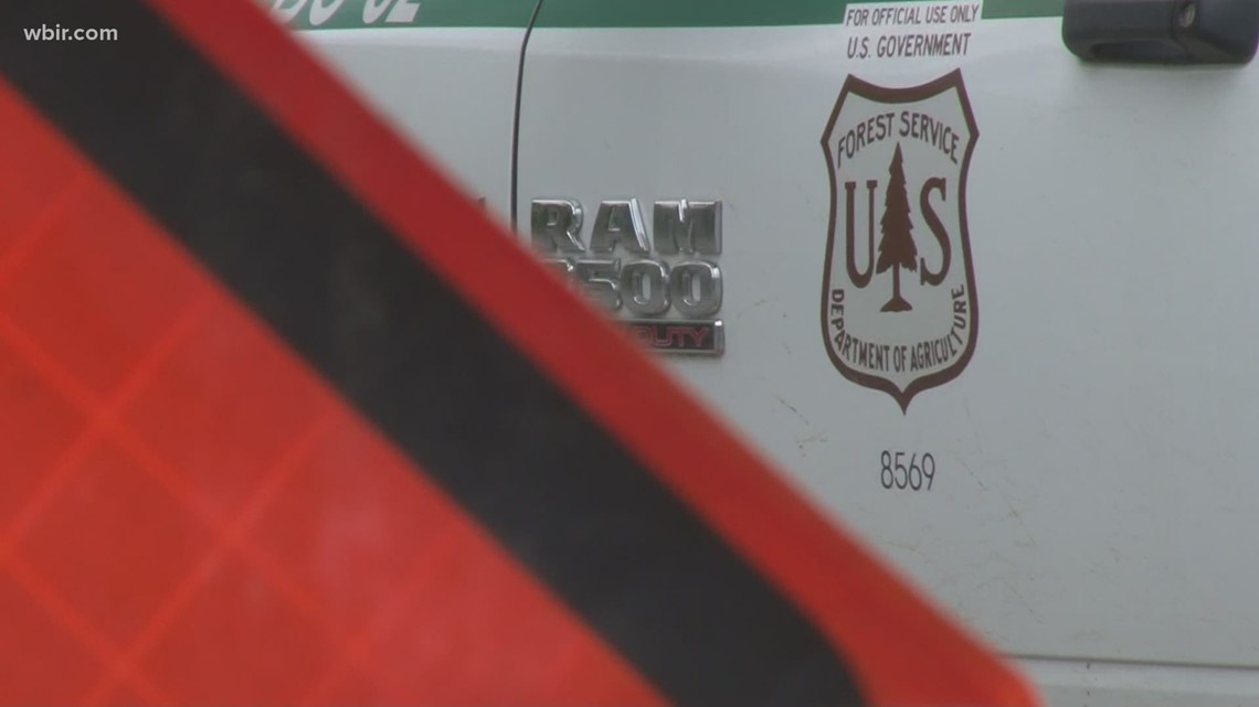 Cocke County pitches in to help firefighters battling Mill Creek wildfire - Vimarsana News