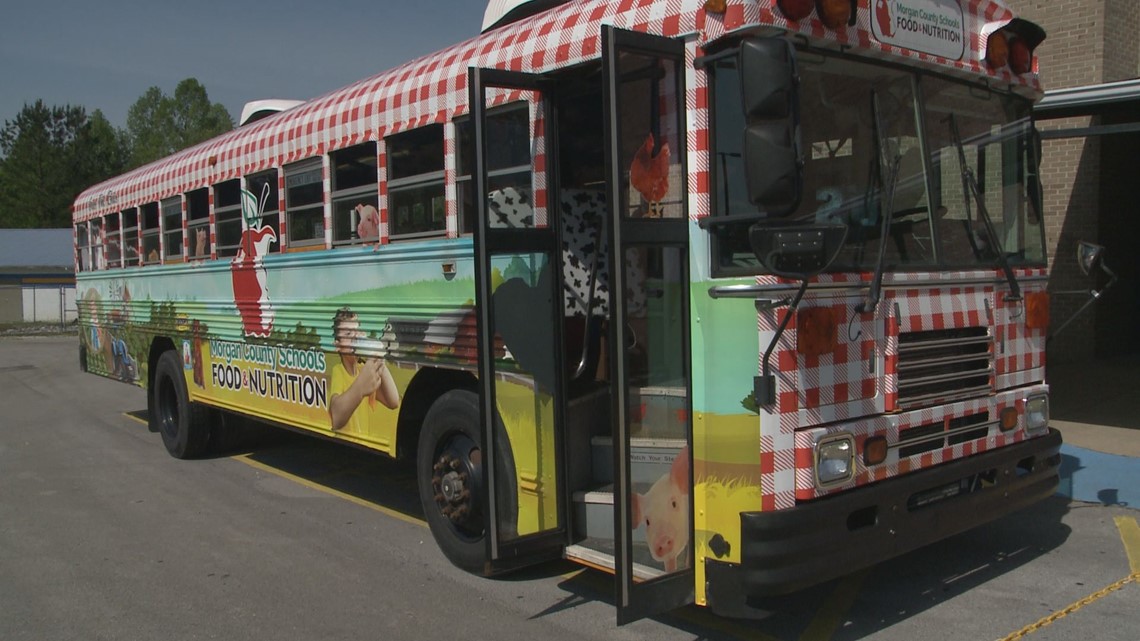 Gus the Bus feeds their tummies and their minds | wbir.com