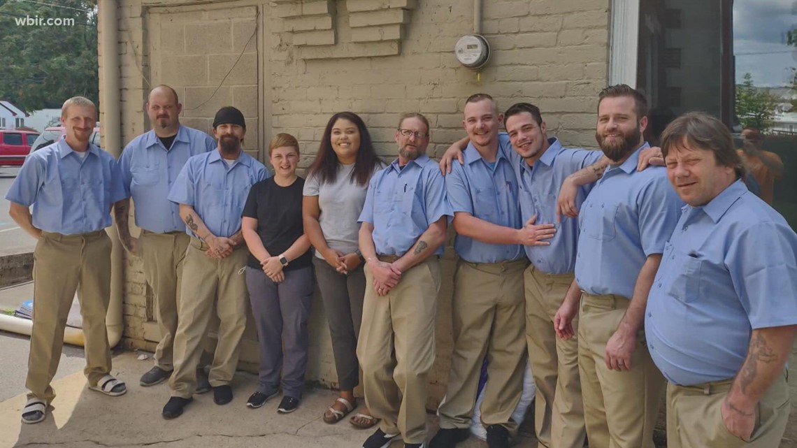 Ten Cocke County inmates graduate from substance abuse program, preparing to re-enter society - Vimarsana News