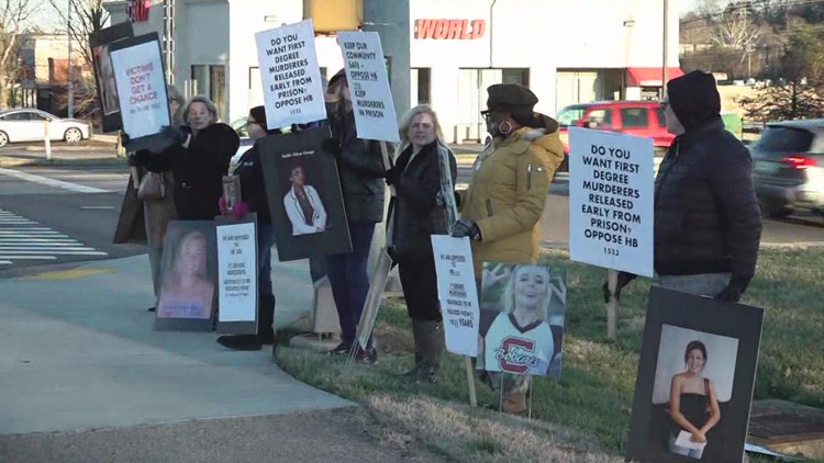 People protest TN bill that would make convicted murderers eligible for parole after 25 years