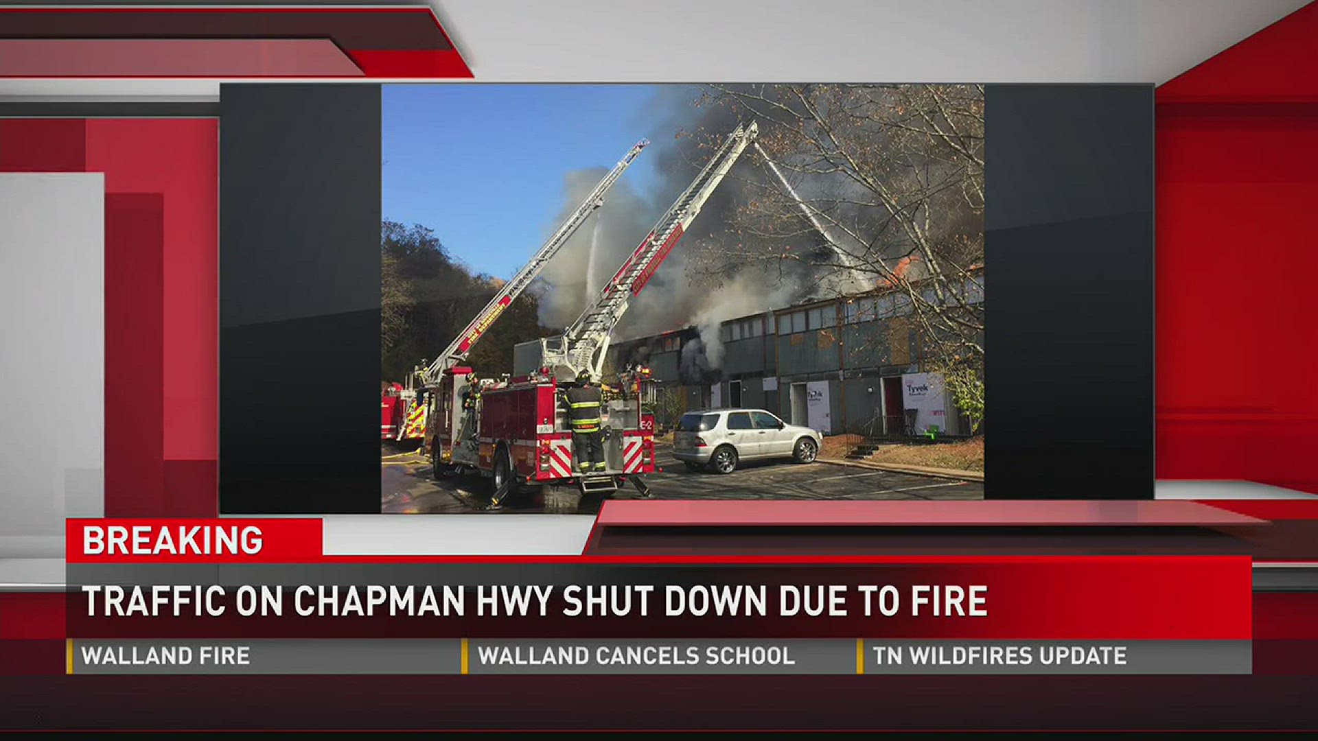 Traffic on Chapman Highway shut down due to fire