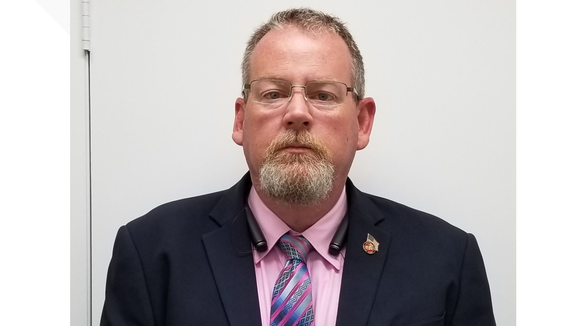 Former Etowah police chief turns self in after being wanted for