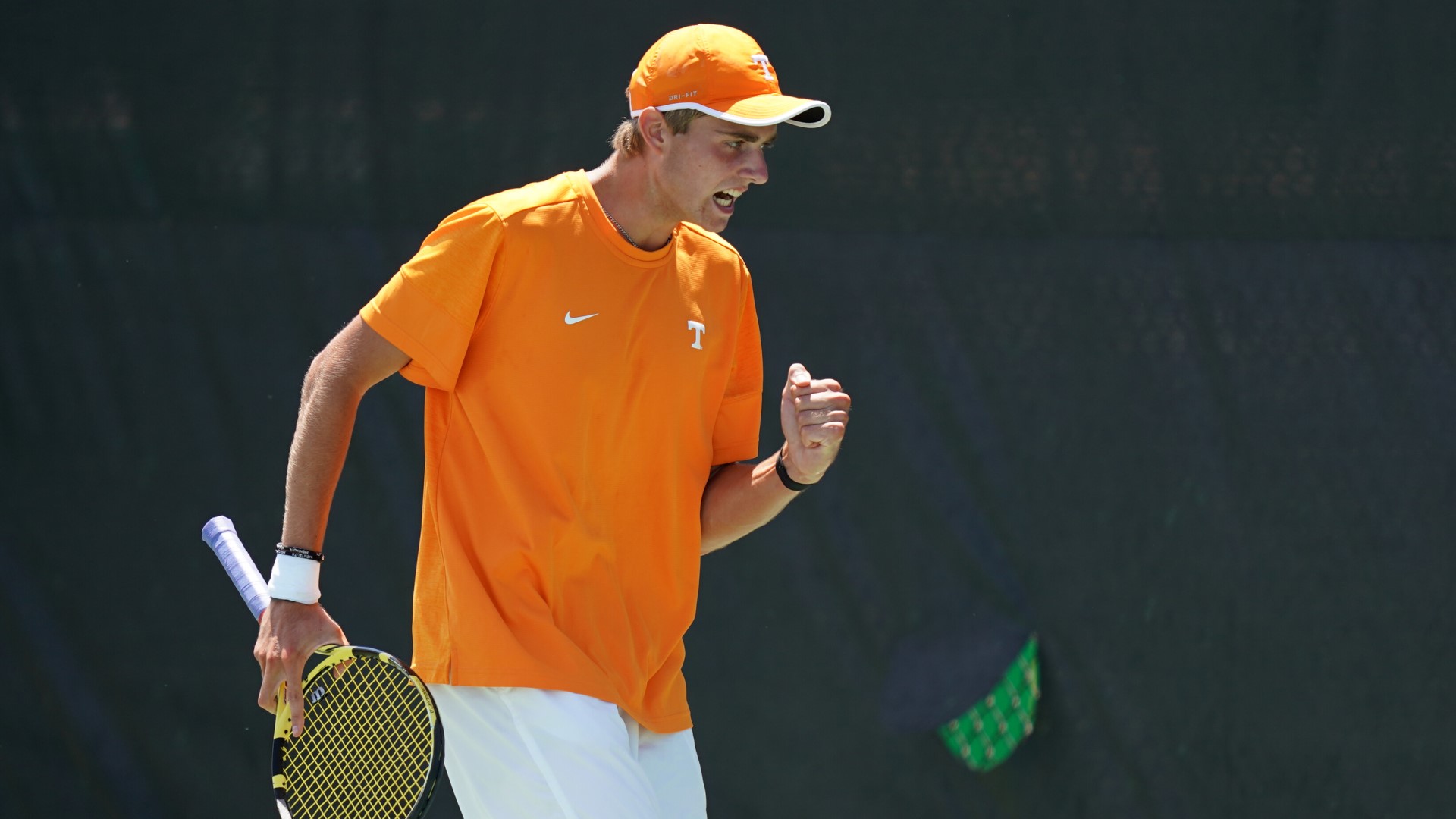 No. 3 Tennessee men's tennis advances to NCAA Semifinals