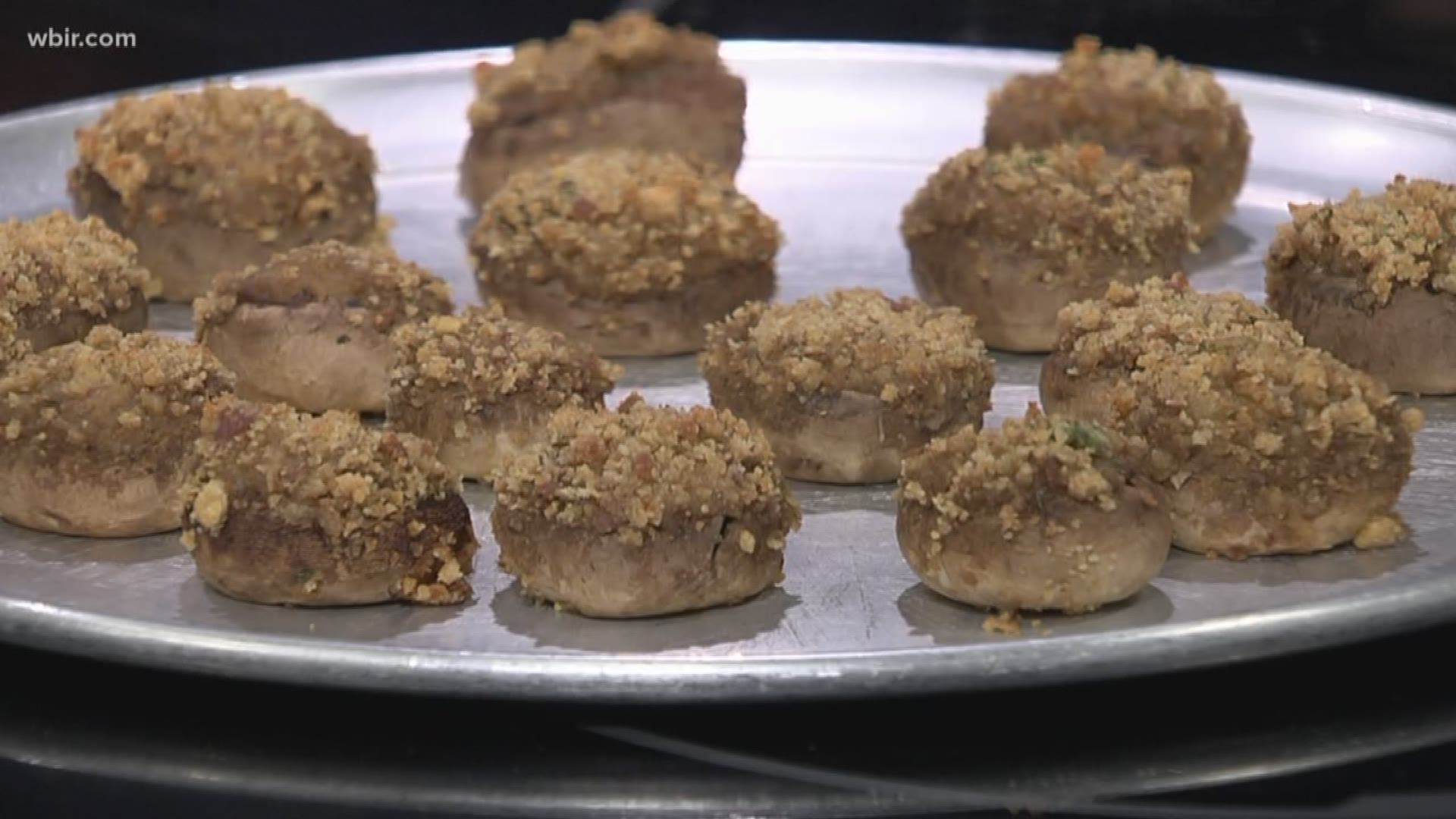 Jay with Metro Pizza is joined by his daughter Stella to make one of their favorite appetizers: Stuffed mushrooms. Metro Pizza is located at 1084 Hunters Crossing in Alcoa, Tennessee. Phone: (865) 982-2200, mmmetropizza.com.
July 18, 2 018-4pm