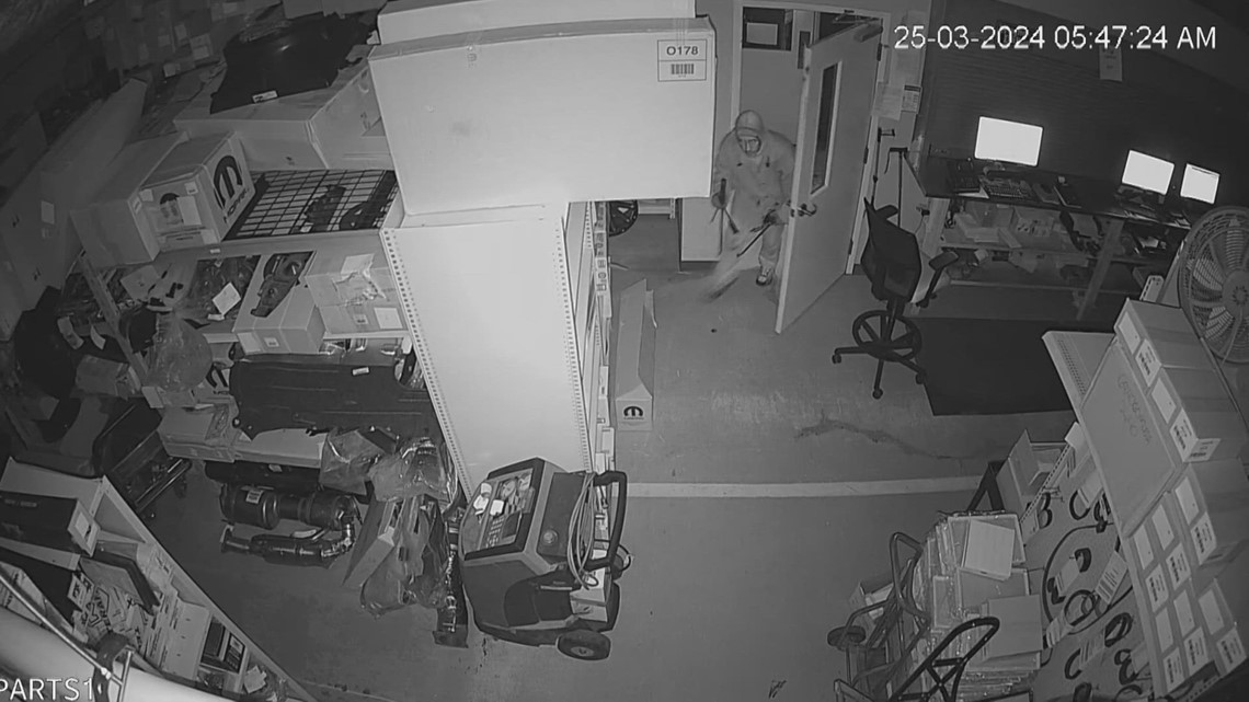 Dealerships in Oak Ridge area report burglaries over the weekend, one