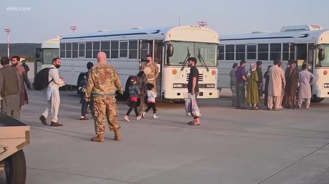 Knoxville welcomes 35 Afghan refugees - Vimarsana News