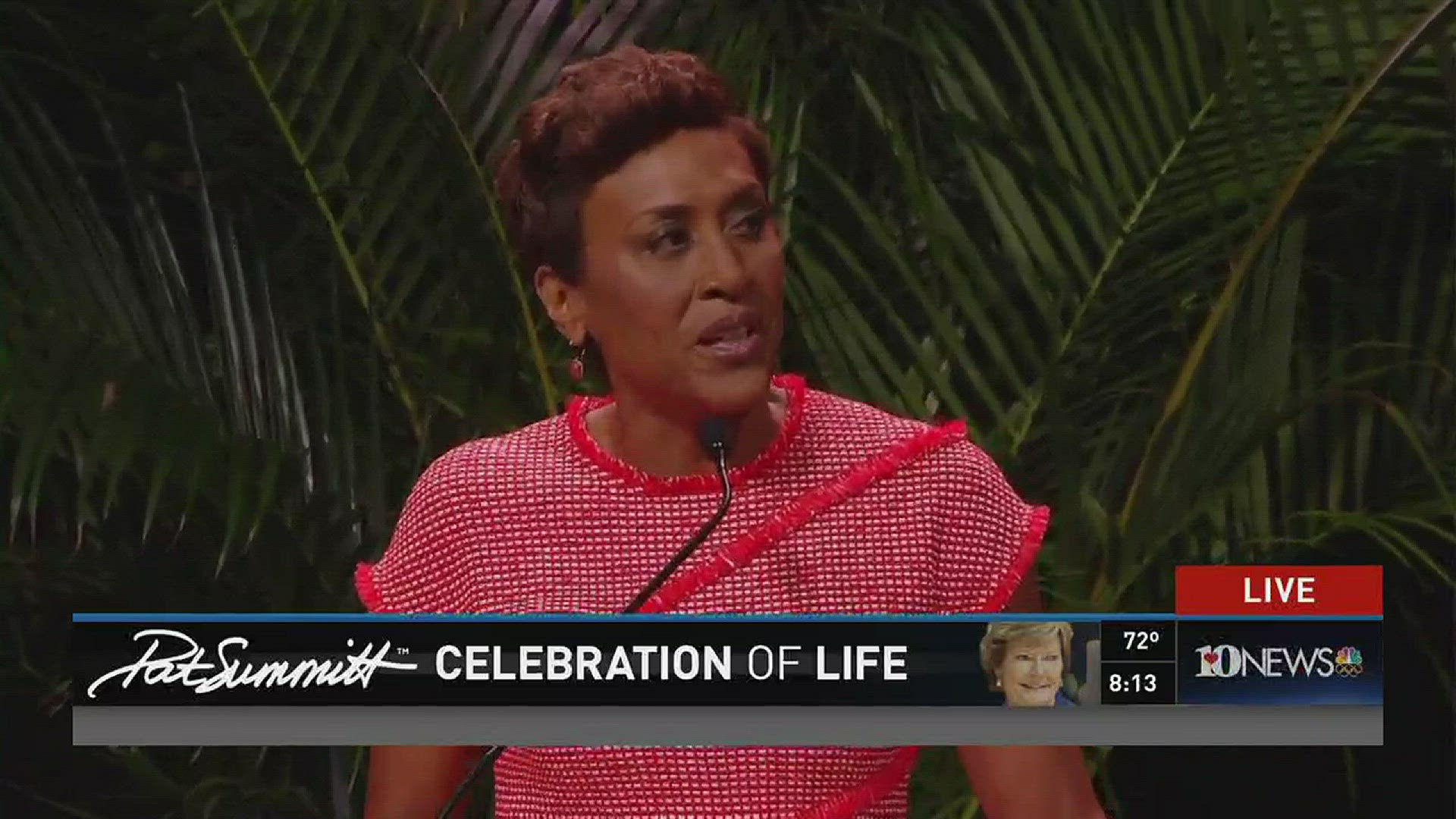 Broadcaster Robin Roberts helps conclude the Pat Summitt Celebration of Life ceremony