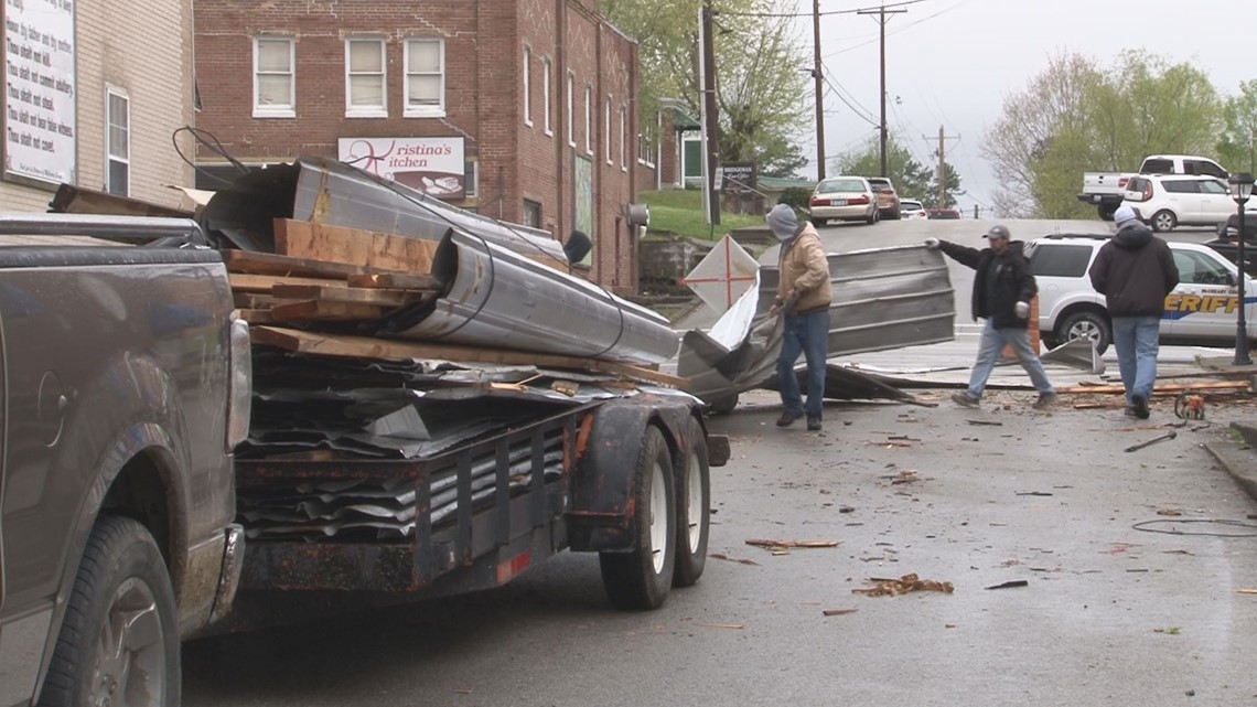 Strong winds rip through southern Kentucky, crews keeping distance ...