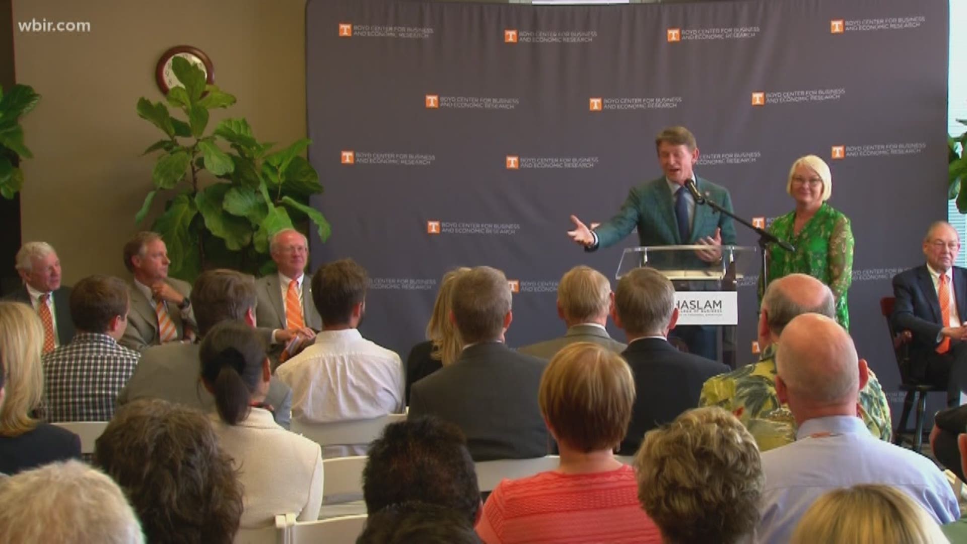 ---The University of Tennessee Board of Trustees will consider appointing former Republican gubernatorial candidate Randy Boyd as interim president of the school system.