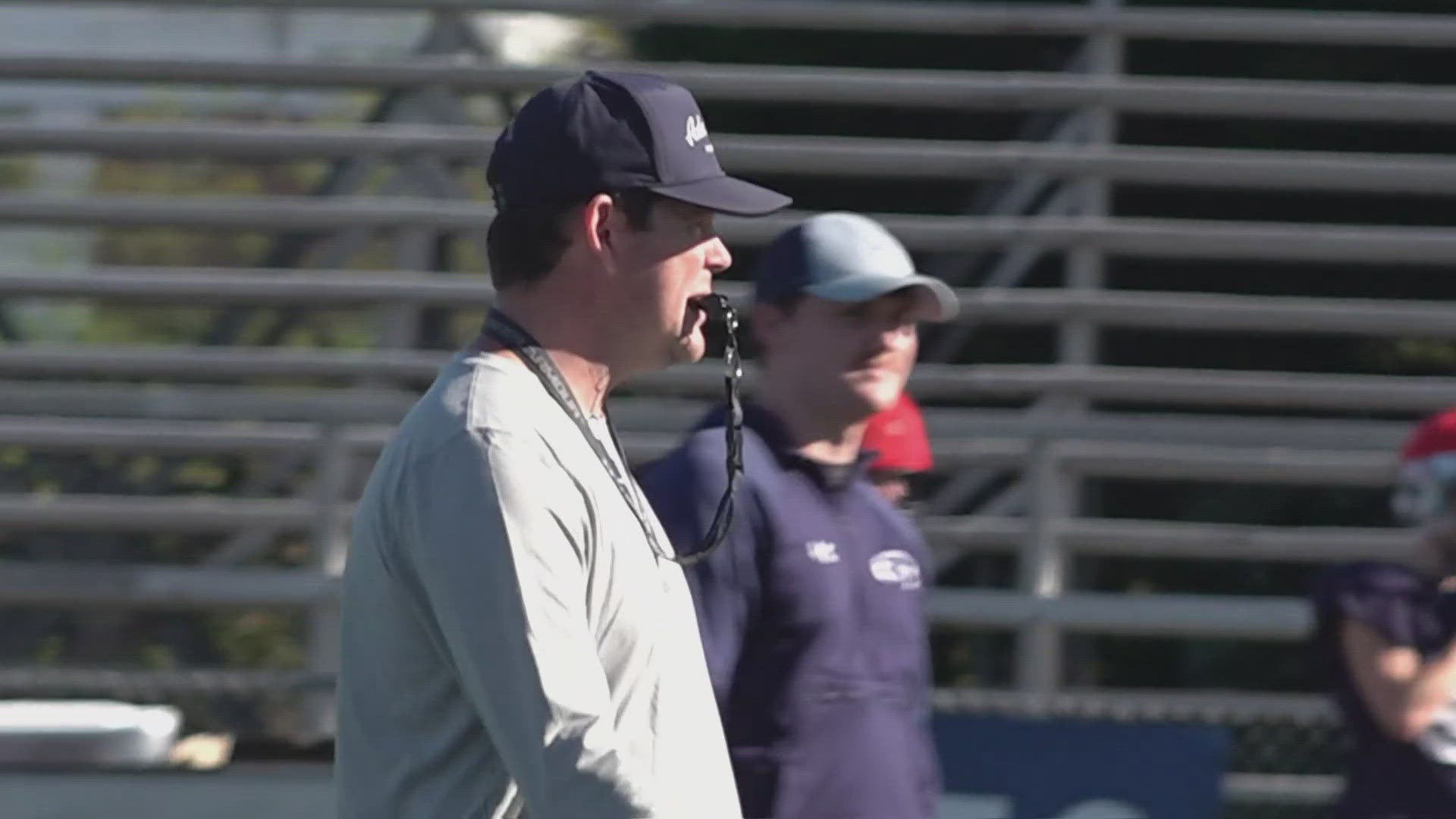 10Tailgate New Farragut head coach Geoff Courtney