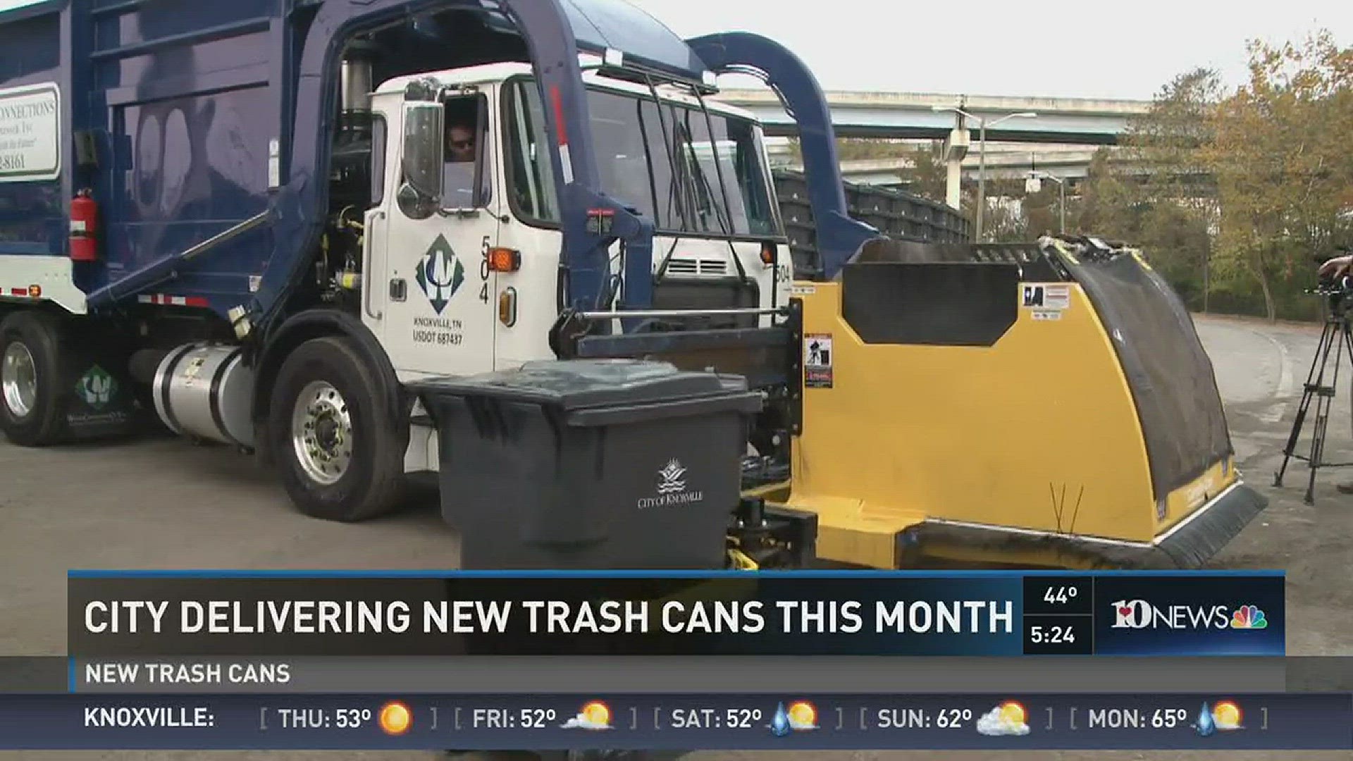 Knoxville residents begin using new trash cans this week