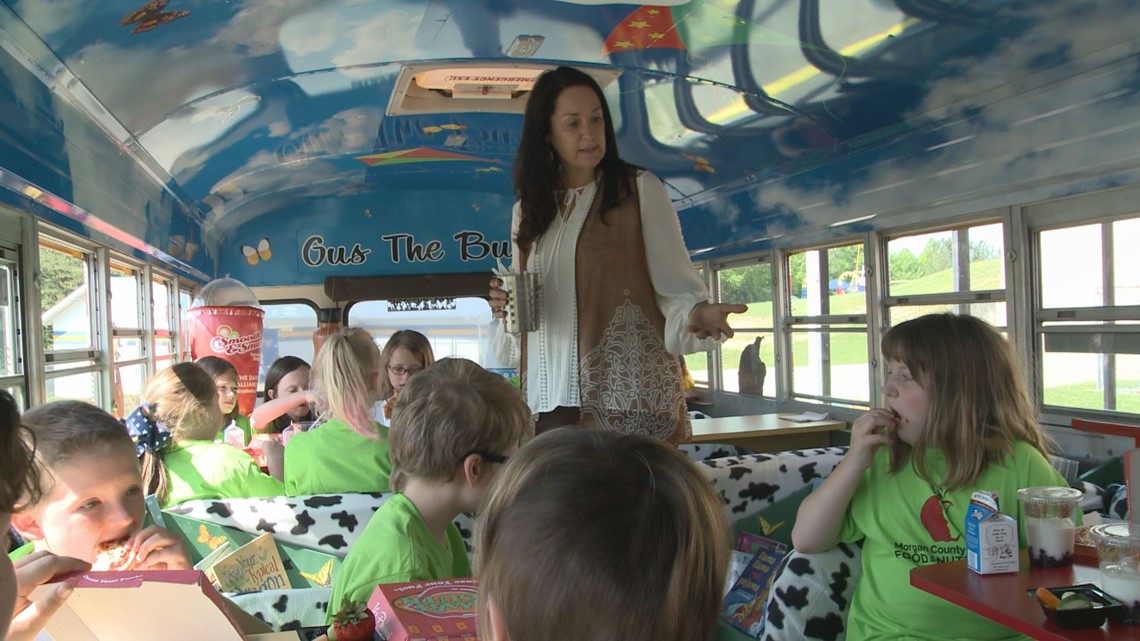 Gus the Bus feeds their tummies and their minds | wbir.com