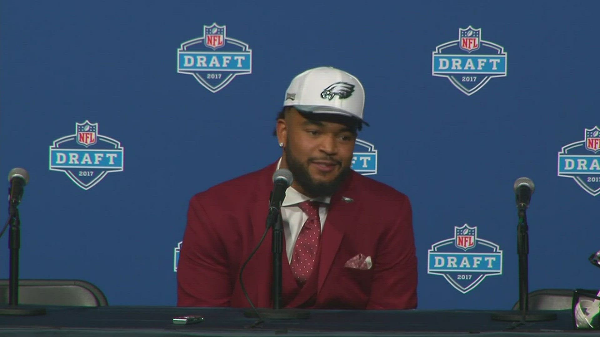 EAGLES: Derek Barnett the pick