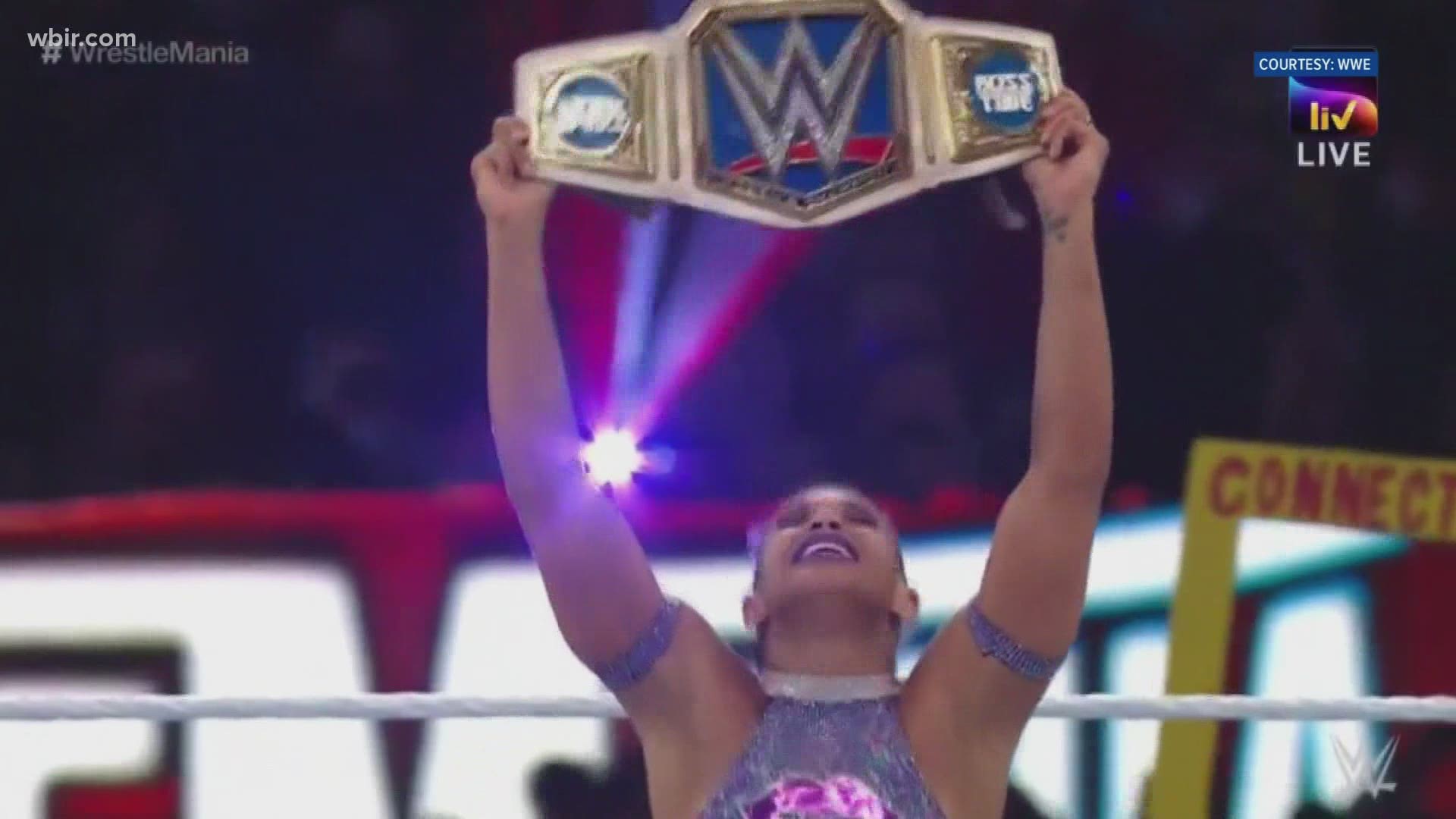 Knoxville has a new champion! Bianca Belair wins WWE Women's Champion.