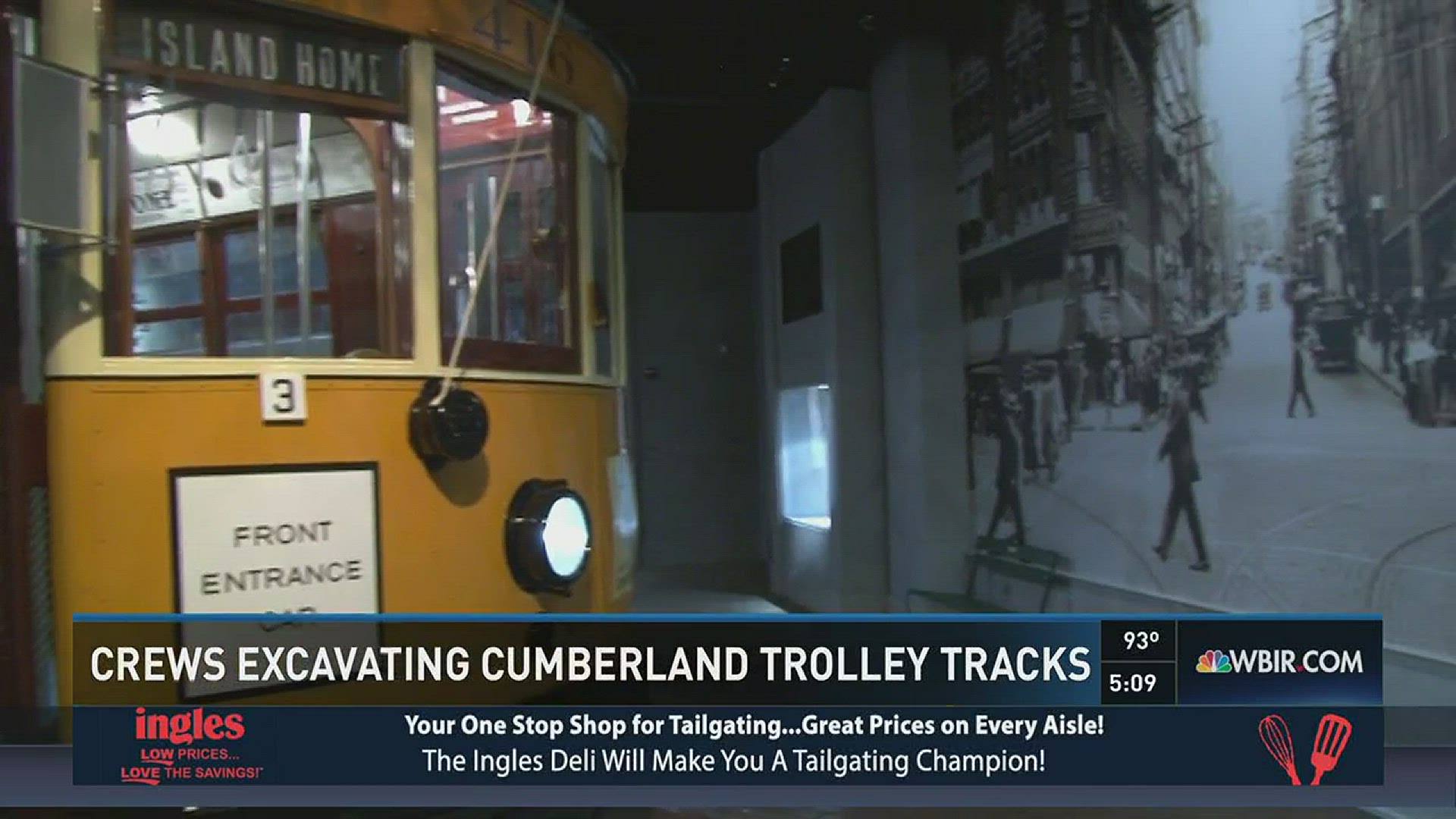 Sept. 6, 2016: It will take 10 days for a city contractor to excavate and remove buried pre-World War II trolley tracks from Cumberland Avenue.