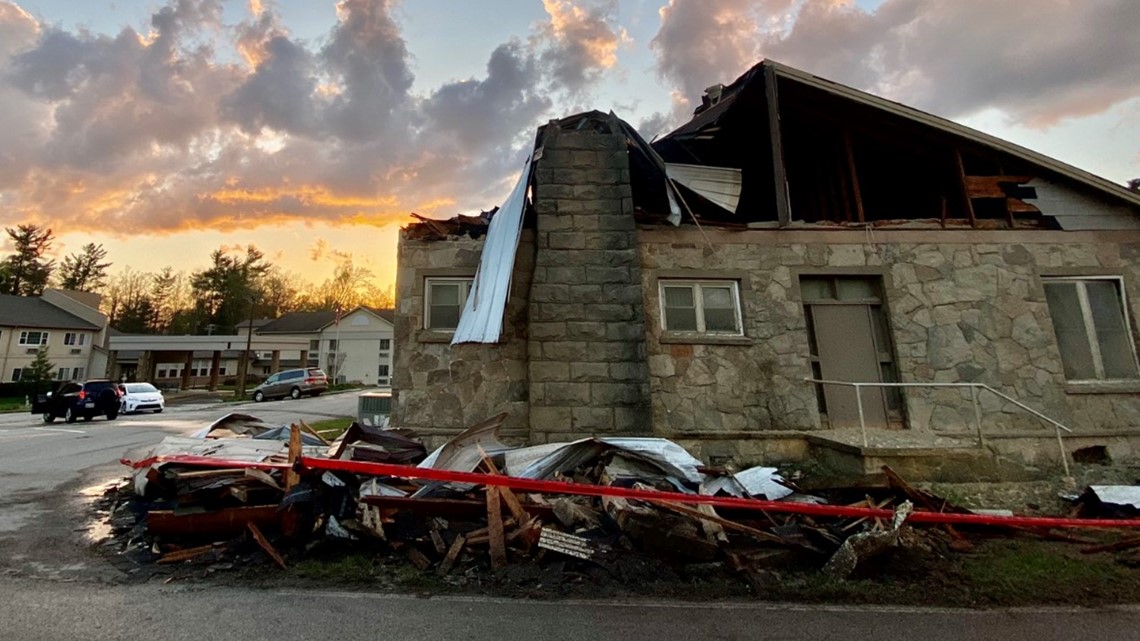 'I was petrified' | Students ride out EF-0 tornado on school bus ...