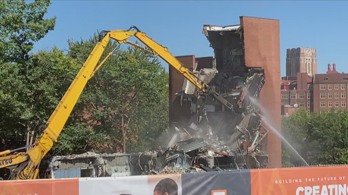 UT demolishes old nursing school building as it prepares to open new