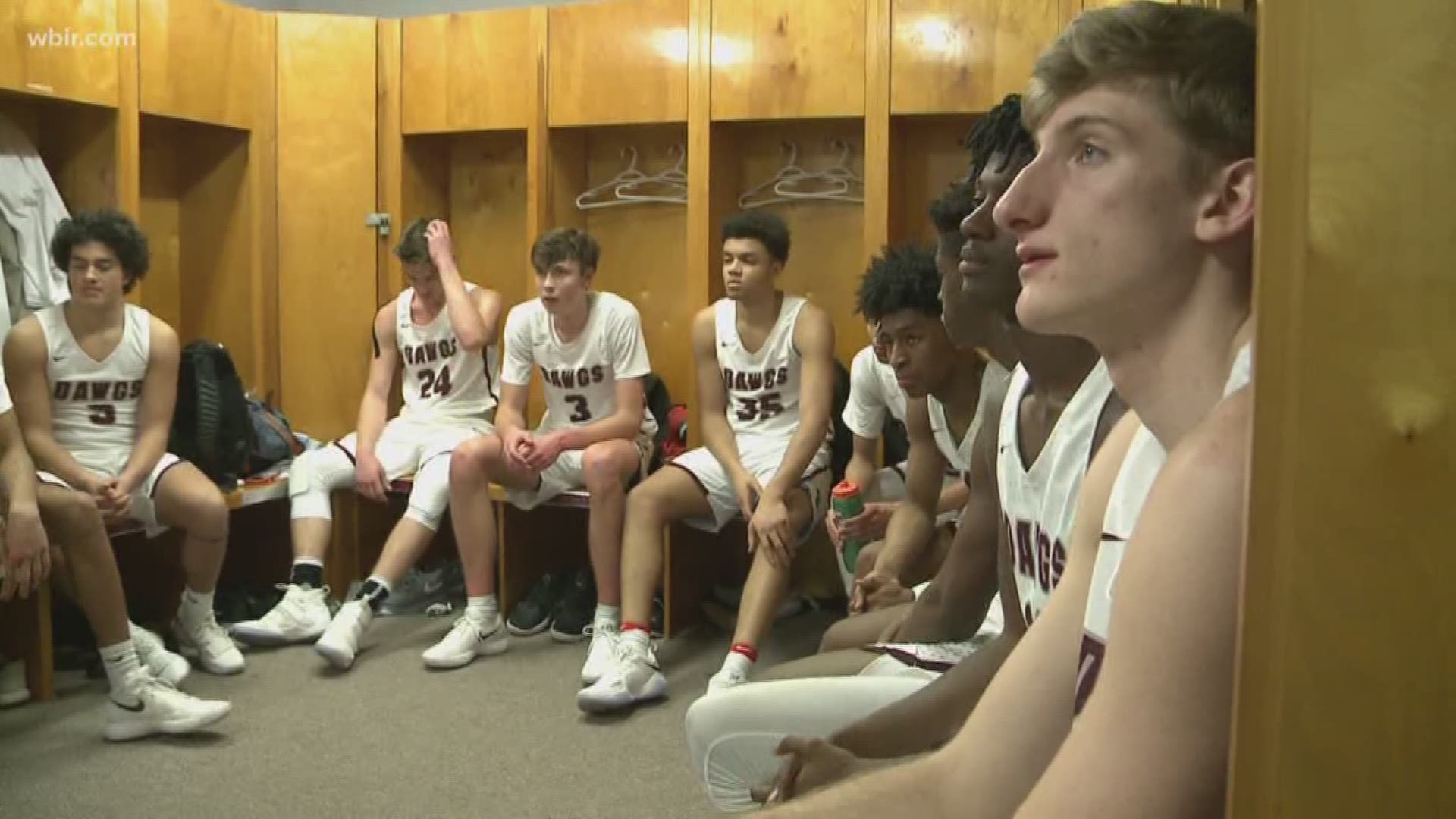 WBIR 10Sports Reporter Luke Slabaugh gives you an inside look at the Bearden basketball team, a tight-knit group with a 23-1 record.
