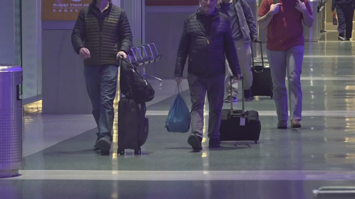 FAA: Flight leaving McGhee Tyson Airport makes emergency stop in Mississippi for 'engine issue'