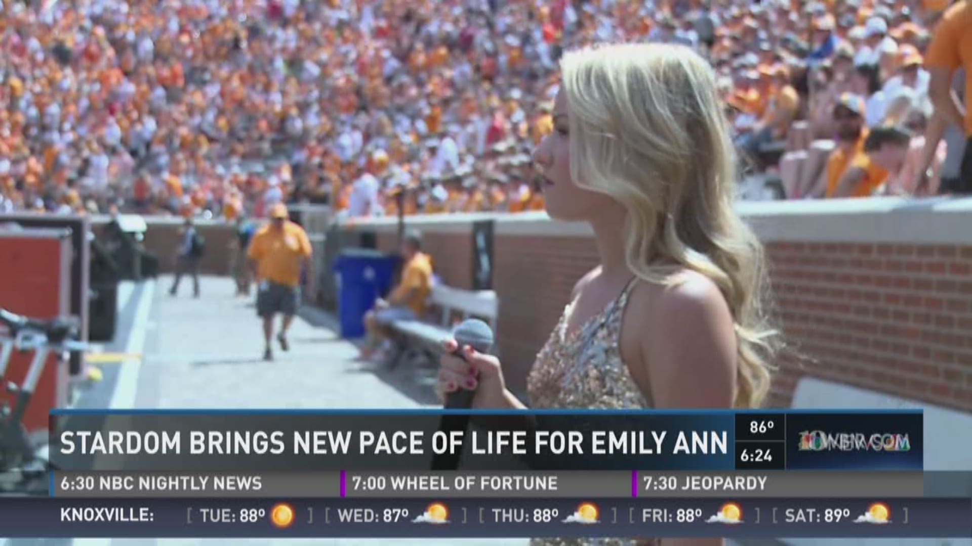 It was this time last year, that the country first met Knoxville native Emily Ann Roberts.After she sang her way to runner-up on season 9 of the voice her career has taken off.