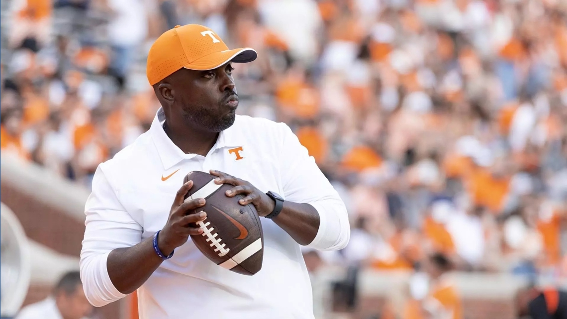 Tennessee parting ways with defensive coordinator Tim Banks