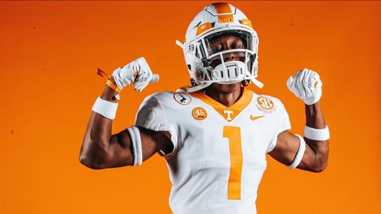 Three-star class of 2023 cornerback Cristian Conyer commits to Tennessee football