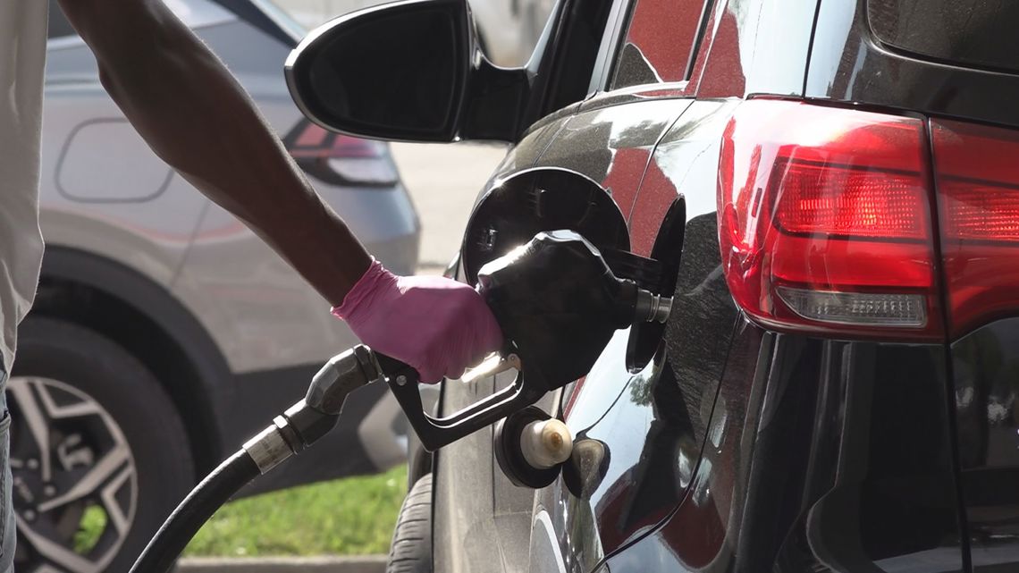 AAA: Gas prices up 22 cents since last week, experts say it could affect tourism, other sectors