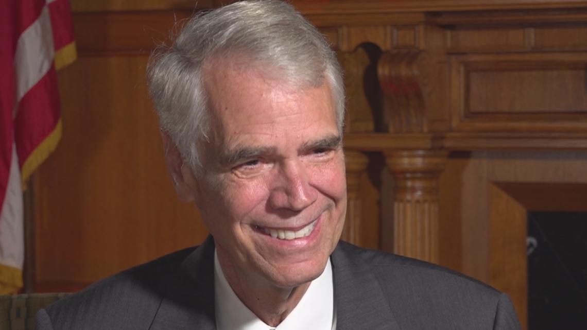 U.S. District Judge Thomas A. Varlan announces intent to take senior status