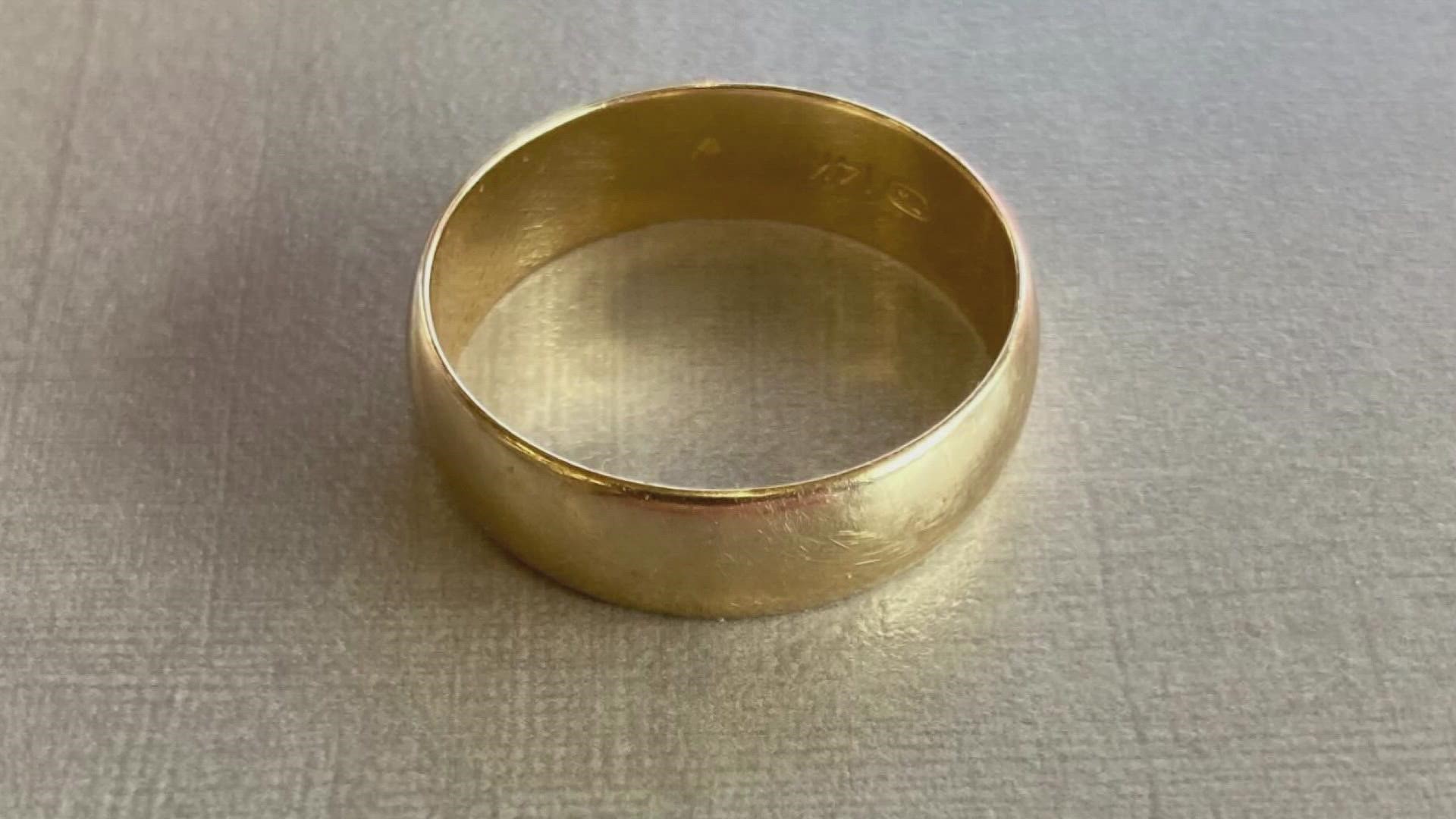 The elderly couple lost the ring at Dairy Queen off Kingston Pike on Thursday afternoon.
