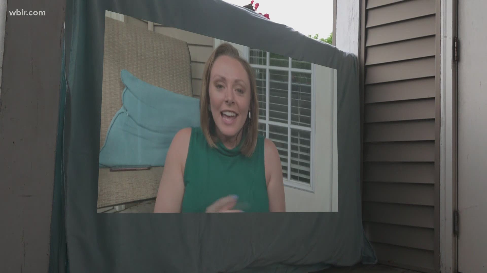 Shannon Smith shows us how to make a movie theater in your backyard