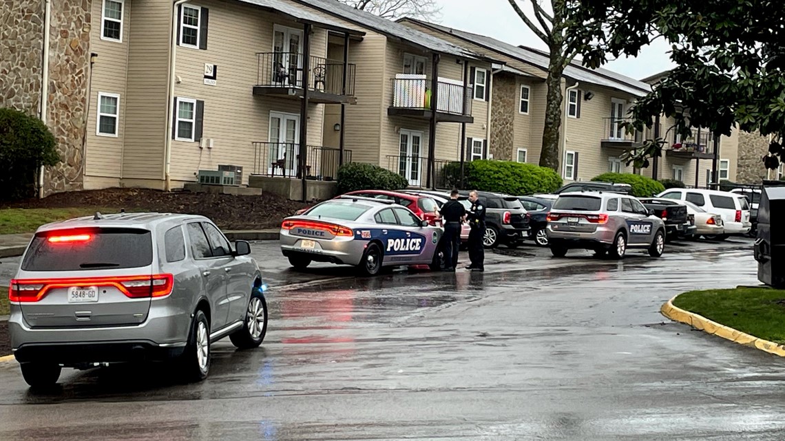 KPD: 17-year-old in serious condition after West Knoxville shooting ...