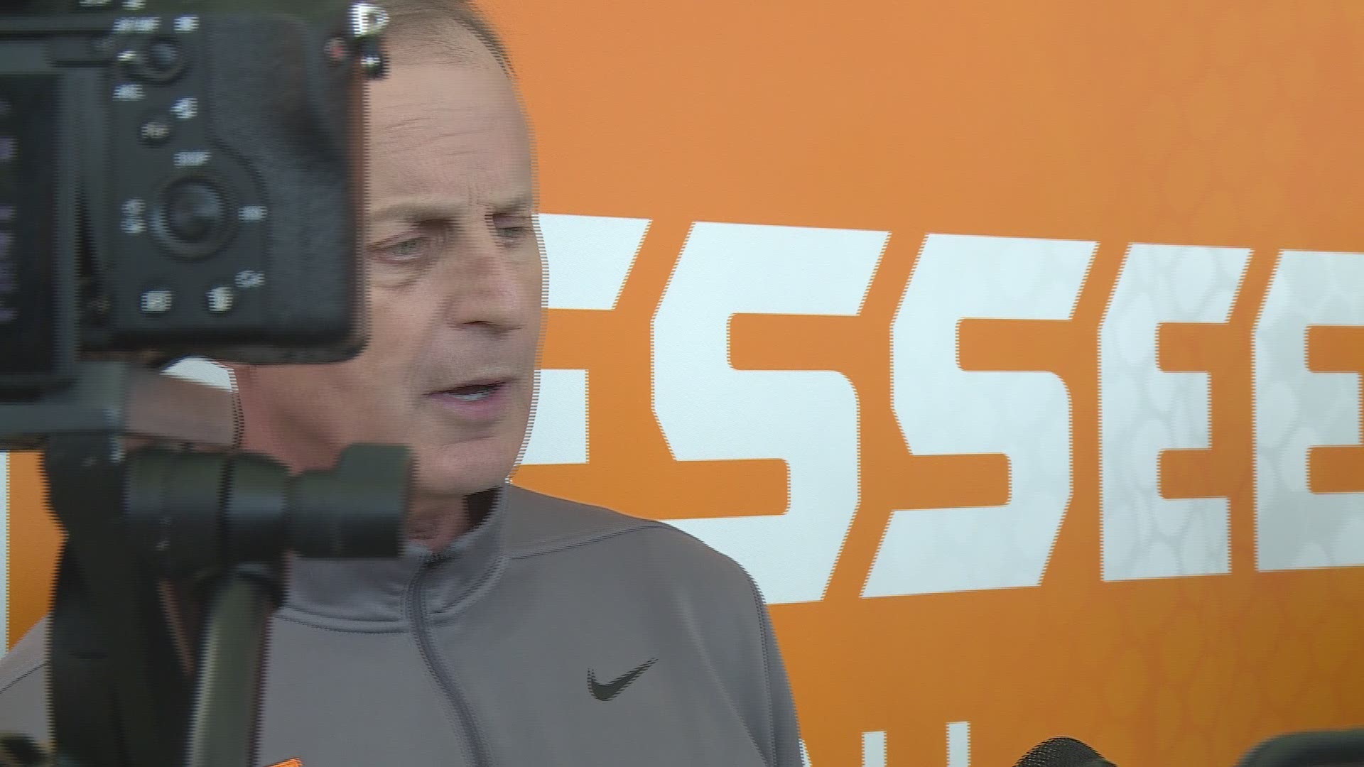 Barnes talks to the media ahead of top-ranked Tennessee's game against Texas A&M. With a victory, the Vols extend their winning streak to 16 games, making program history.