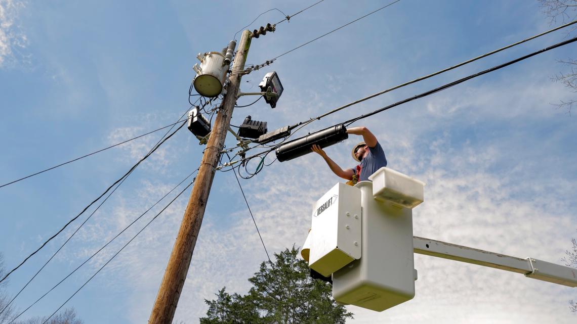 Tennessee officials work to expand broadband access statewide by 2028